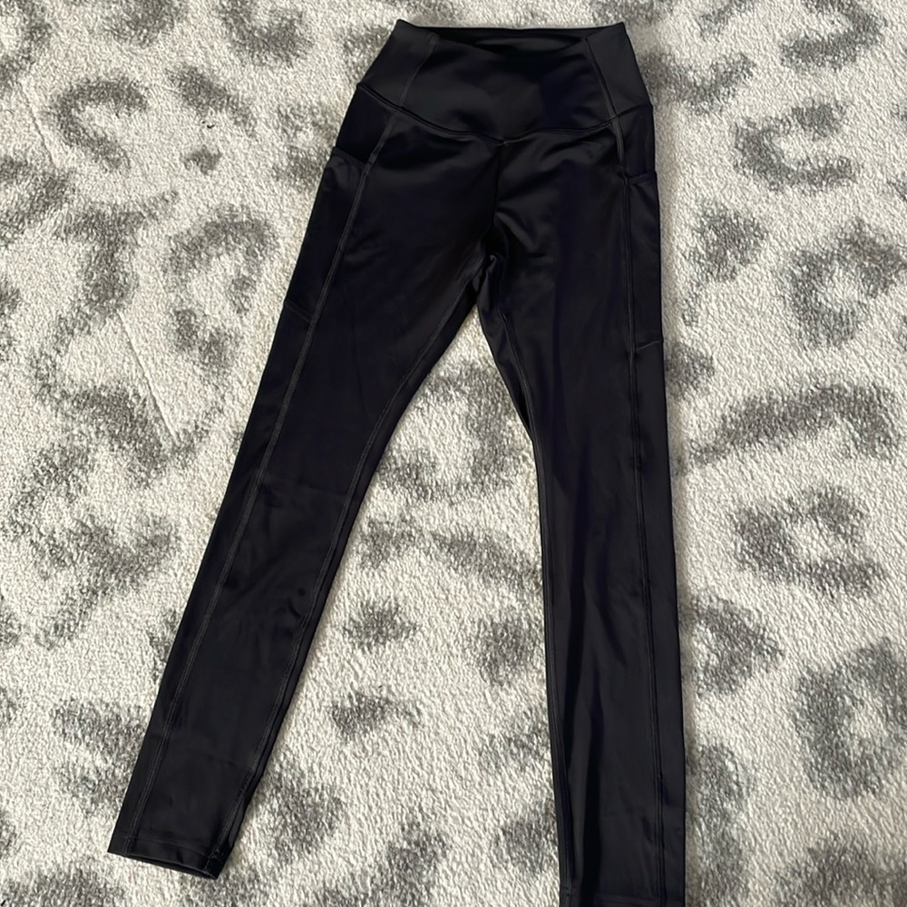 GymShark pocket leggings. Never worn. Brand new.